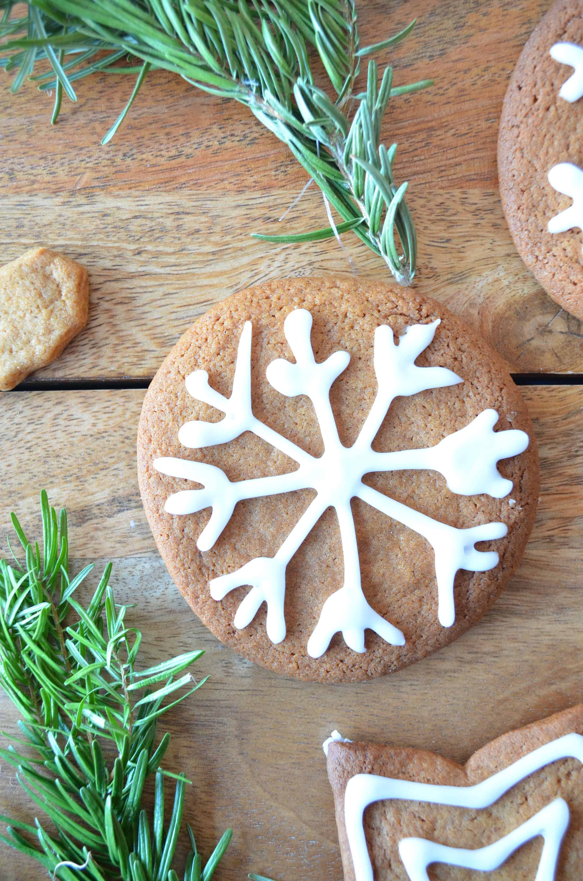 iced gingerbread biscuits