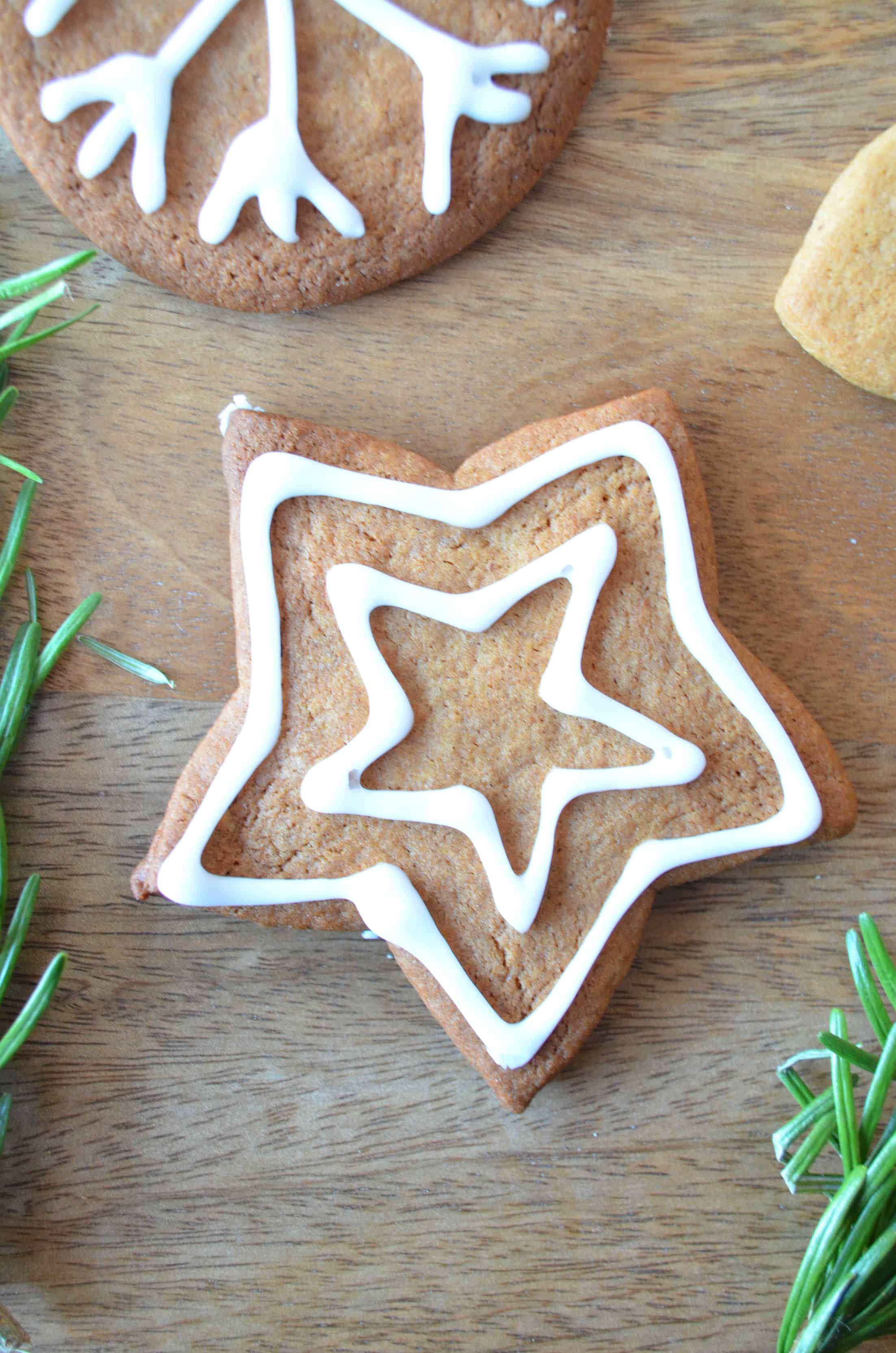 iced gingerbread biscuits