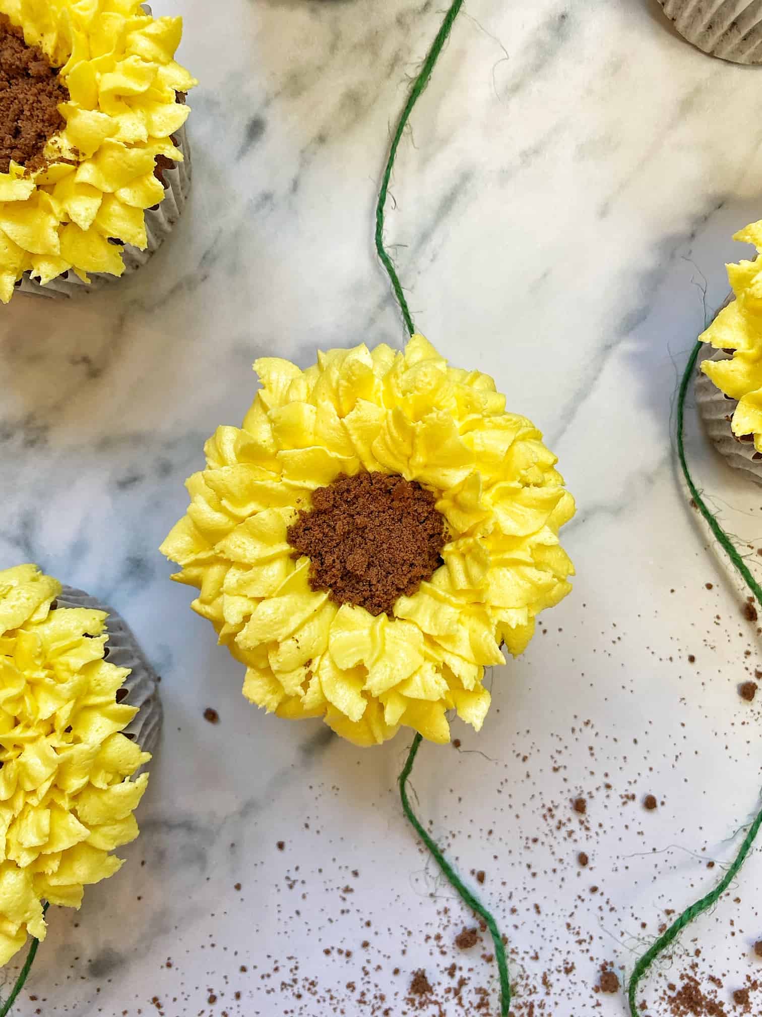 sunflower cupcakes