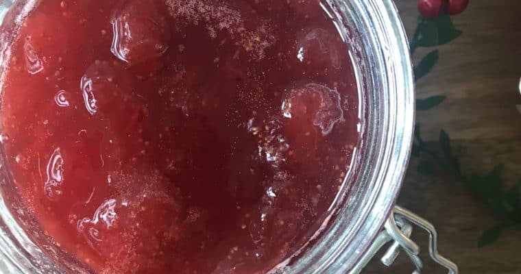 Edible Christmas Gifts: Strawberry Jam