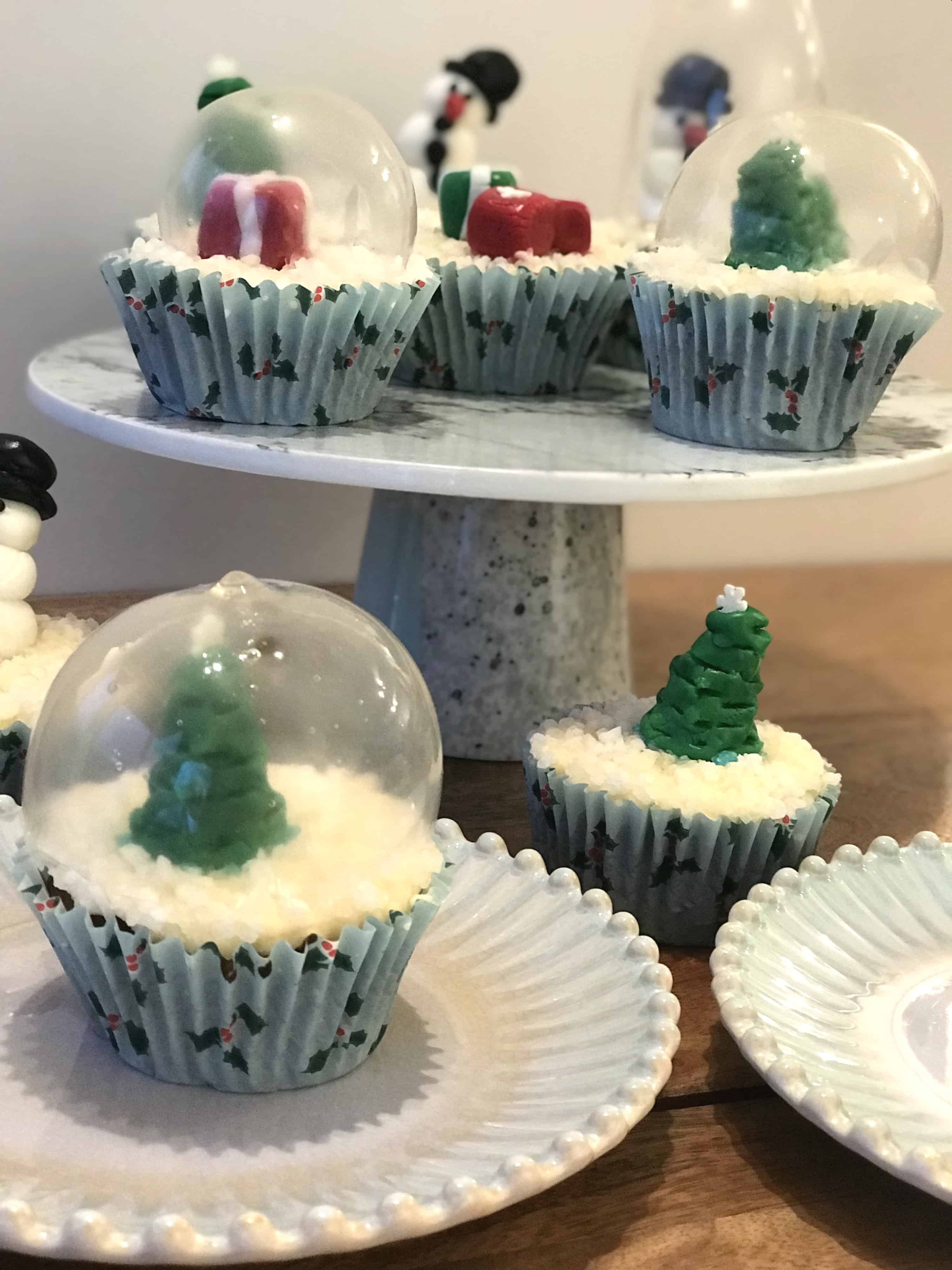 snowglobe cupcakes