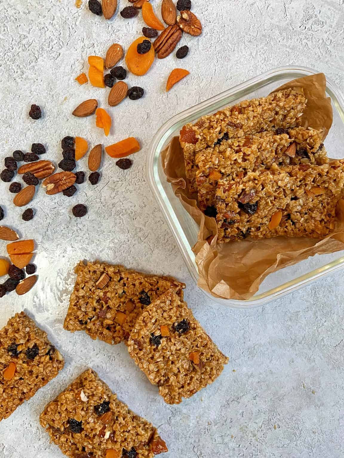 Fruit'n'Nut Oaty Snack Bars Baking with Aimee.