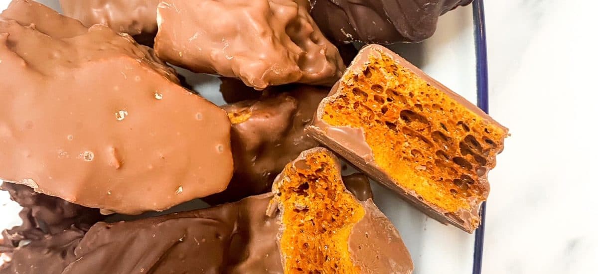 Edible Christmas Gifts: Chocolate Dipped Honeycomb