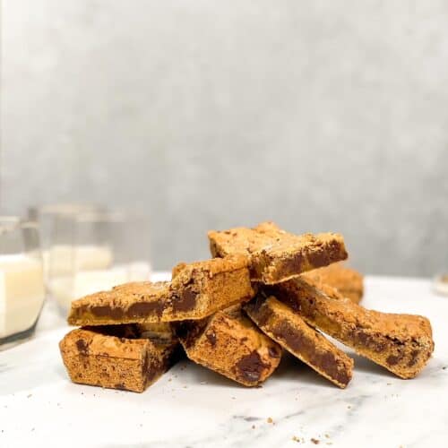 browned butter chocolate chip cookie bars